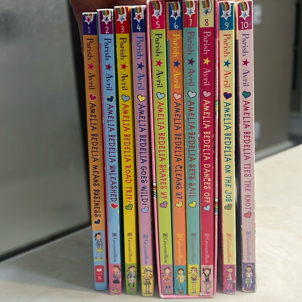 Amelia Bedelia Chapter Books 1-10